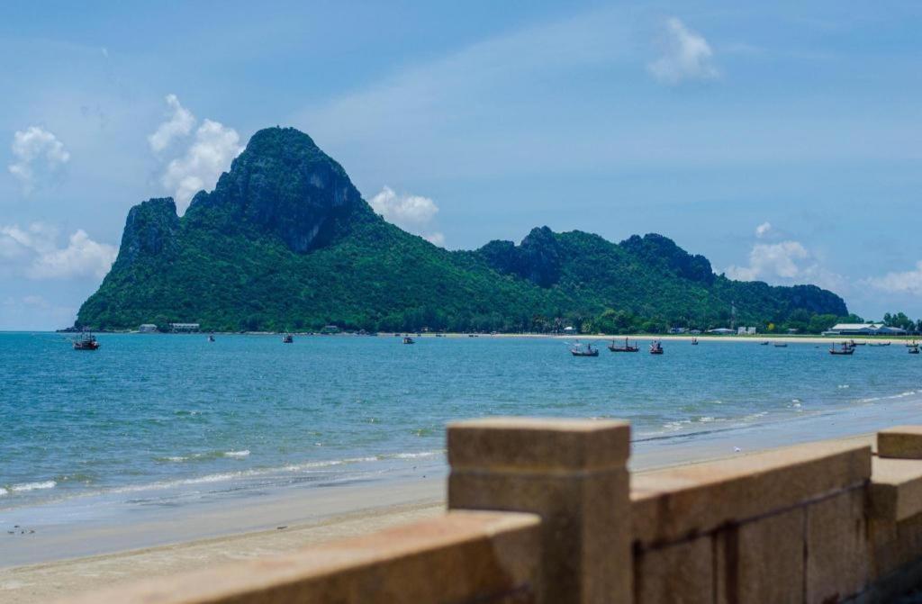 Joy Hotel Prachuap Khiri Khan Eksteriør billede